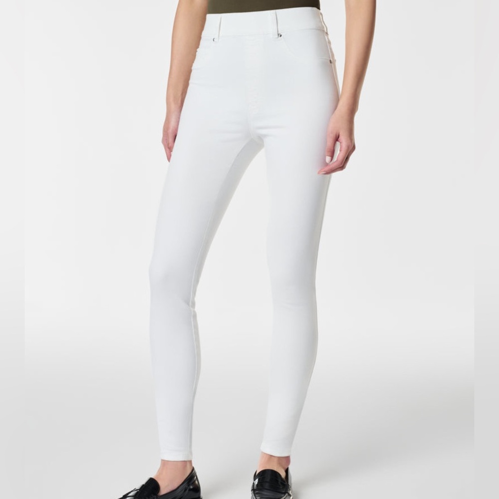 SPANXshape™ EveryWear
Ankle Skinny‎ Jeans